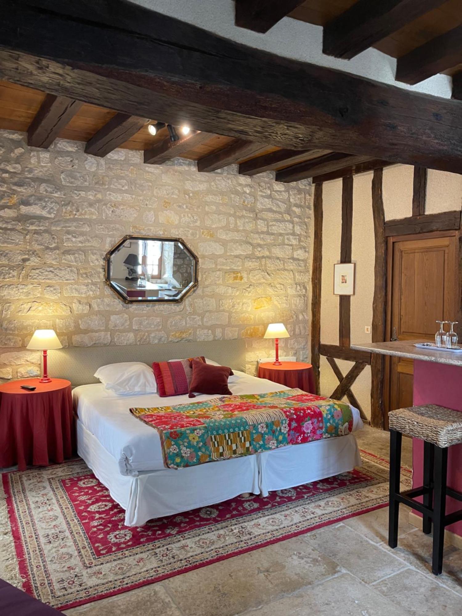 La Maison D'Alienor - Gites De Caractere A Chablis - 89 Εξωτερικό φωτογραφία