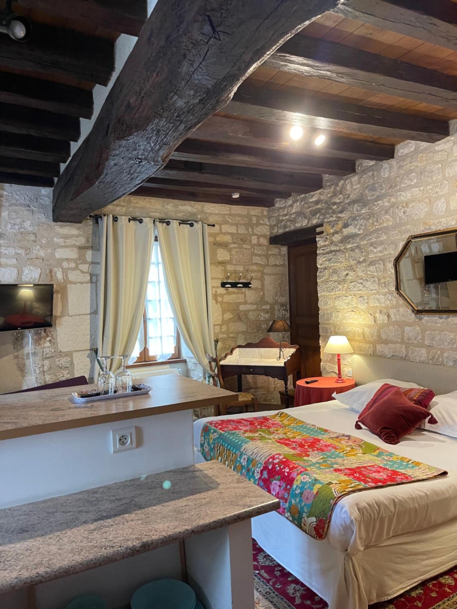 La Maison D'Alienor - Gites De Caractere A Chablis - 89 Εξωτερικό φωτογραφία